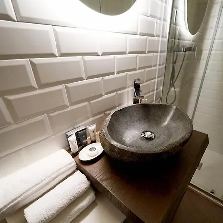 Ginevra Boutique - Palazzo Leosini - Residenze D'epoca Bed & Breakfast *