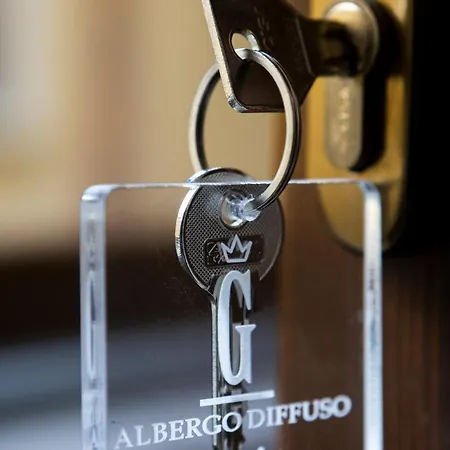 Ginevra Boutique - Palazzo Leosini - Residenze D'epoca Bed & Breakfast L'Aquila