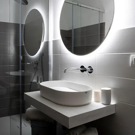 Bed & Breakfast Ginevra Boutique - Palazzo Leosini - Residenze D'epoca *