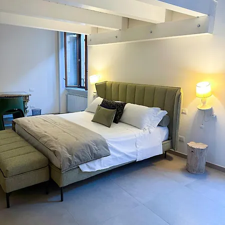 Ginevra Boutique - Palazzo Leosini - Residenze D'epoca Bed & Breakfast L'Aquila