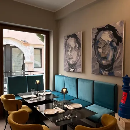 Diffuso Ginevra Boutique - Palazzo Leosini - Residenze D'epoca 4* ל'אקווילה