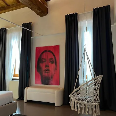 Ginevra Boutique - Palazzo Leosini - Residenze D'epoca
