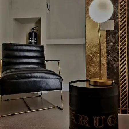 Ginevra Boutique - Palazzo Leosini - Residenze D'epoca L'Aquila