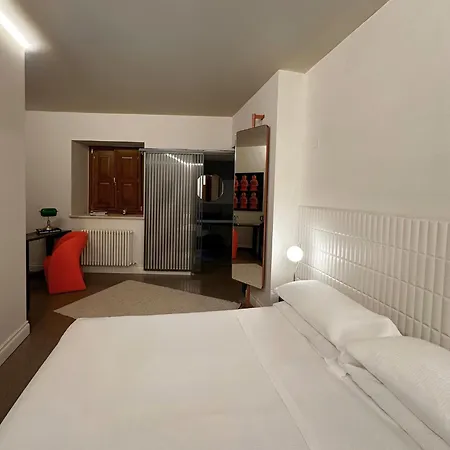 Diffuso Ginevra Boutique - Palazzo Leosini - Residenze D'epoca Szálloda 4*
