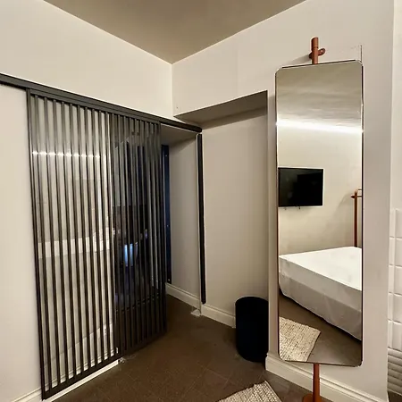 Ginevra Boutique - Palazzo Leosini - Residenze D'epoca 4* LʼAquila