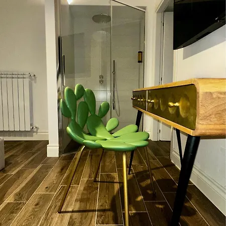 Couette-café Ginevra Boutique - Palazzo Leosini - Residenze D'epoca 4*