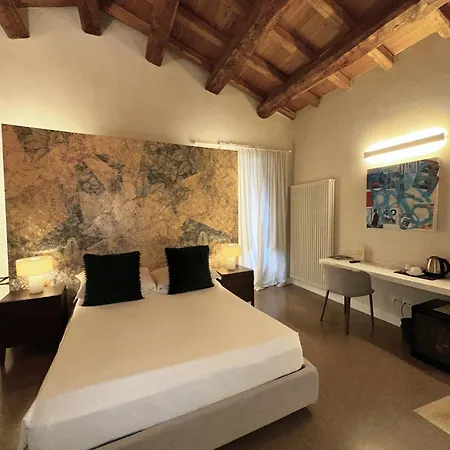 Ginevra Boutique - Palazzo Leosini - Residenze D'epoca 4*