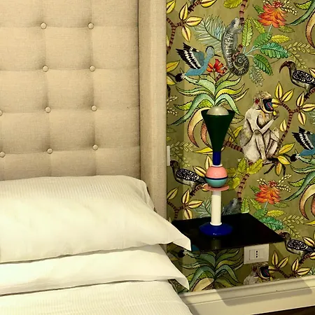 Diffuso Ginevra Boutique - Palazzo Leosini - Residenze D'epoca 4* LʼAquila