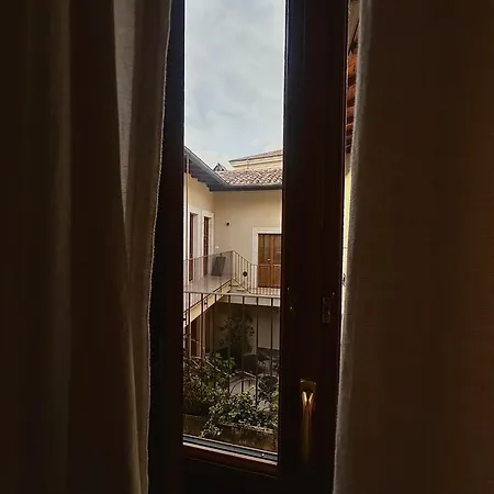 Diffuso Ginevra Boutique - Palazzo Leosini - Residenze D'epoca 4* ל'אקווילה