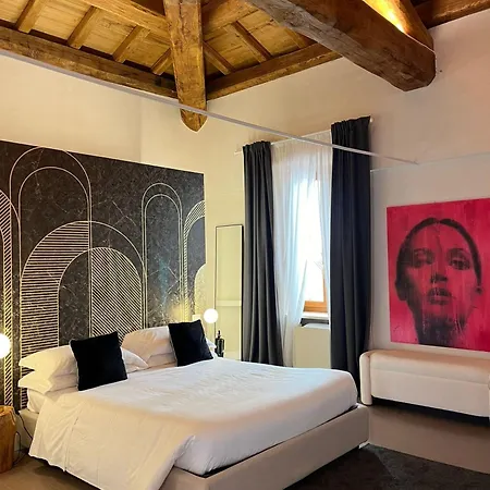 Diffuso Ginevra Boutique - Palazzo Leosini - Residenze D'epoca 4* LʼAquila