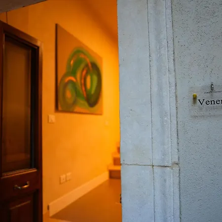 Ξενοδοχείο Diffuso Ginevra Boutique - Palazzo Leosini - Residenze D'epoca 4*