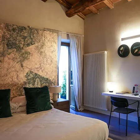 Ξενοδοχείο Diffuso Ginevra Boutique - Palazzo Leosini - Residenze D'epoca Λ' Άκουιλα
