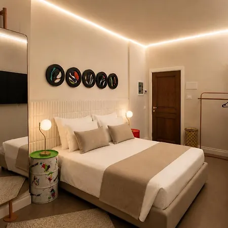 Diffuso Ginevra Boutique - Palazzo Leosini - Residenze D'epoca מלון