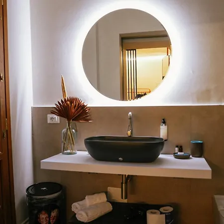 Ξενοδοχείο Diffuso Ginevra Boutique - Palazzo Leosini - Residenze D'epoca Λ' Άκουιλα