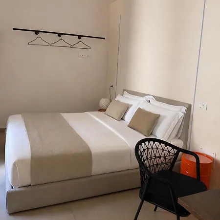Diffuso Ginevra Boutique - Palazzo Leosini - Residenze D'epoca מלון ל'אקווילה
