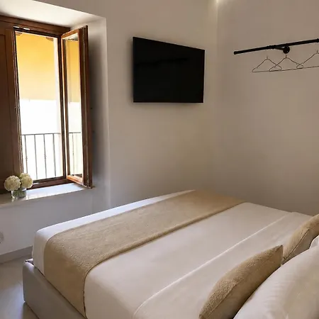מלון Diffuso Ginevra Boutique - Palazzo Leosini - Residenze D'epoca ל'אקווילה