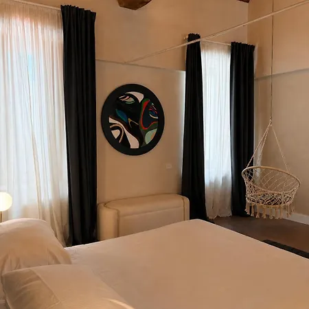 Diffuso Ginevra Boutique - Palazzo Leosini - Residenze D'epoca 4*