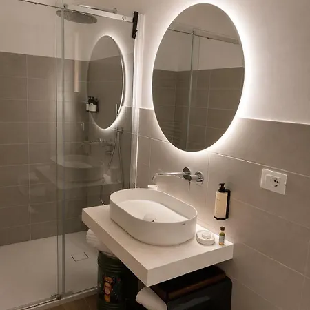 מלון Diffuso Ginevra Boutique - Palazzo Leosini - Residenze D'epoca ל'אקווילה