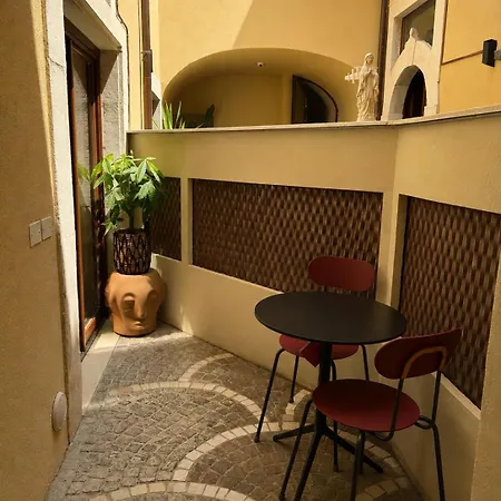 מלון Diffuso Ginevra Boutique - Palazzo Leosini - Residenze D'epoca 4*
