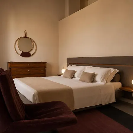 Diffuso Ginevra Boutique - Palazzo Leosini - Residenze D'epoca מלון ל'אקווילה