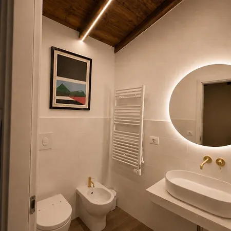 Diffuso Ginevra Boutique - Palazzo Leosini - Residenze D'epoca 4* ל'אקווילה