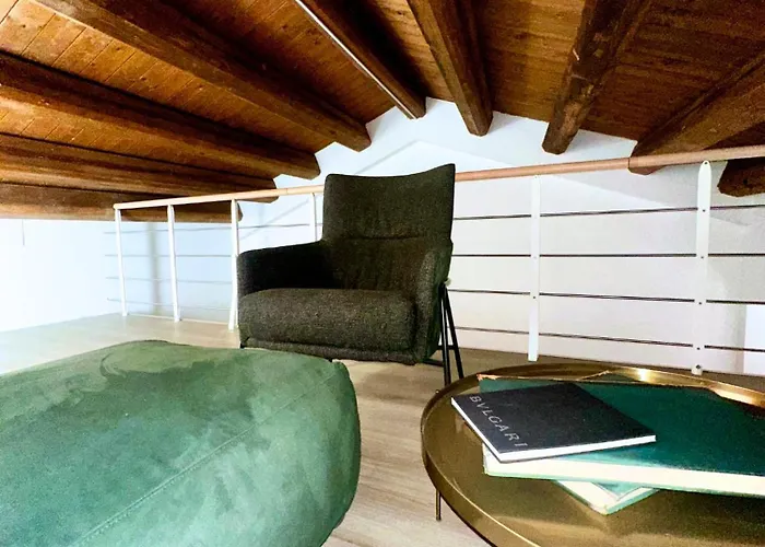 Diffuso Ginevra Boutique - Palazzo Leosini - Residenze D'epoca Hotel LʼAquila