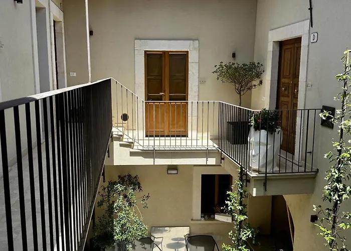 Diffuso Ginevra Boutique - Palazzo Leosini - Residenze D'epoca