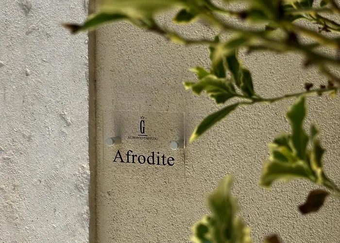 Diffuso Ginevra Boutique - Palazzo Leosini - Residenze D'epoca LʼAquila