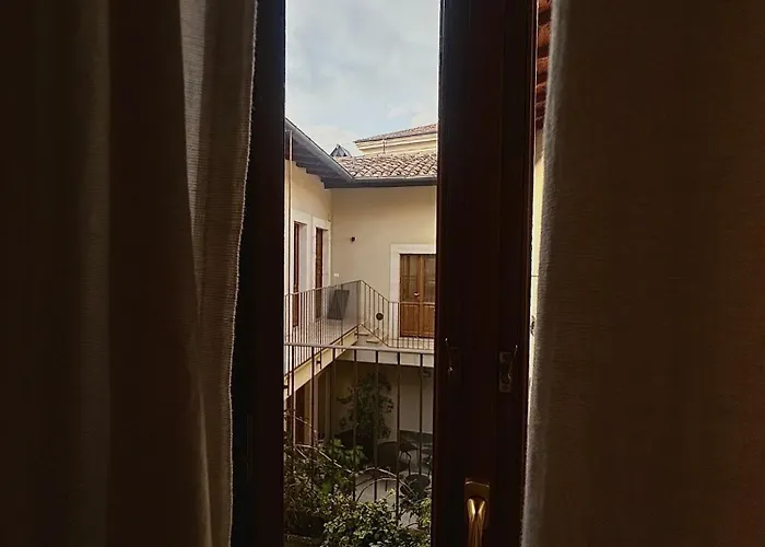 Diffuso Ginevra Boutique - Palazzo Leosini - Residenze D'epoca 4* LʼAquila