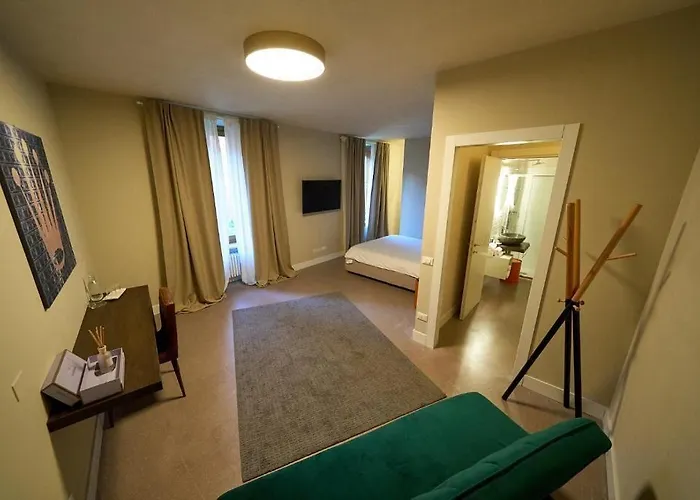 Diffuso Ginevra Boutique - Palazzo Leosini - Residenze D'epoca LʼAquila